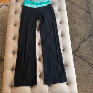 Lululemon luon bootcut pants - size 4